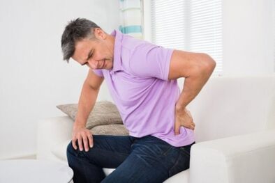 Bassi il dolore è un segno di osteocondosi
