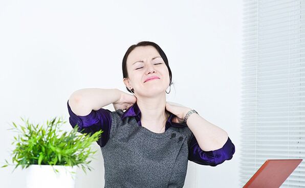 Dolore al collo dovuto all'osteocondrosi Foto 2